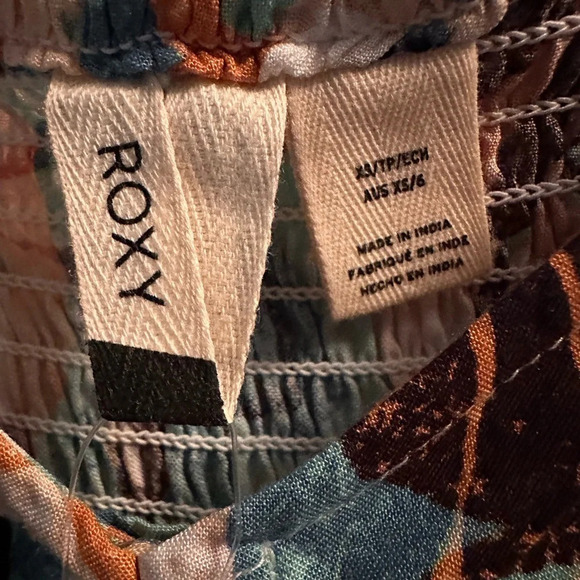 NWT Roxy crop top, xsmall - Picture 3 of 6